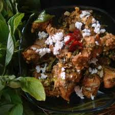 Take a pan add 1 tsp of oil, add pumpkin pieces, salt fry it on high flame for a minute and close the lid and cook on low flame till it become smooth. Thotakura Perugu Pachadi Recipe By Sree Sadhu At Betterbutter