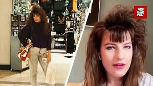 NYC content creator Violet Sky only dresses in '80s clothes and makes her  living from the decade