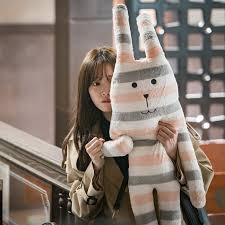 Bazen öfkesine hakim olamayıp kavgalara karışan erkek gibi bir kızdır. Sandy On Twitter Weightlifting Fairy Kim Bok Joo Weightlifting Fairy Heybiblee