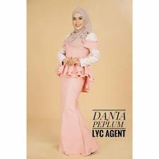 Baju kurung moden lace di lovelysuri memang sweet. Baju Kurung Moden Peplum Lace Women S Fashion Clothes Tops On Carousell