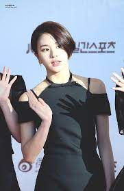 The newest short cuts are feminine, flattering, and just plain cool. Short Hair Chaeyoung R Twice