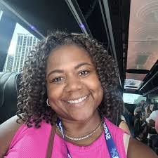 Jennifer Dille's Instagram, Twitter & Facebook