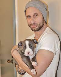 Ebassprod With The Puppy From Motley Zoo Animal Rescue In Seattle Wa Shinedown Ebassprod Zoo Animals Puppies Animal Rescue