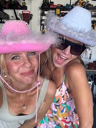 Laura Crider (@i499338) • Instagram photos and videos