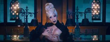 Tóth gabi kezében szétesett a tojás: Eminem Stanjet Csak Ejjel Sugaroztak Kozben Cardi B 0 24 Ben Oli Meg A Jo Izlesunket 24 Hu