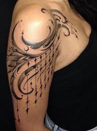 Pin Auf Frauen Arm Tattoo