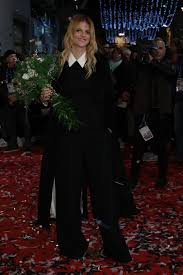 Visto, infatti, che è stato scritto da fiorella mannoia. Chiara Galiazzo Style Clothes Outfits And Fashion Celebmafia