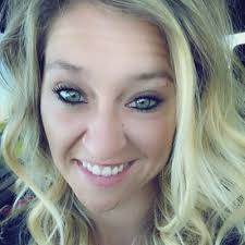 Amanda Ricklefs's Instagram, Twitter & Facebook