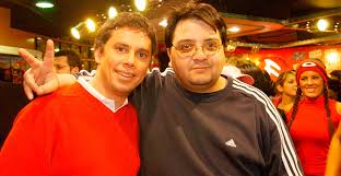 Entre ese contenido, el ex mekano reveló un recuerdo de la primera vez en que se vio a pamela díaz en un programa de la pantalla chica. Vinuela Apoya Con Todo Al Director Alex Hernandez Despedido De Chv Me Impacta Glamorama