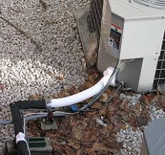 You're all hot and bothered because your air conditioner isn't cooling as well as it should. What Are The Symptoms Of An Air Conditioner Refrigerant Leak Jerry Kelly Heating Air Conditioning