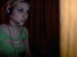 Jennipwns exposes her shameless ass-loving whore side