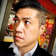 剛剛看到一個朋友在臉書上寫說， 看了韓國料理節目， 才知道台灣飲食文化輸慘了。 ？？？？？？ 我整個圈起來打一個問號耶？ 韓國的飲食文化很好啊，  但台灣的飲食文化也很好呀！ 為何要用你對我錯這種粗暴的二分法， 來否定自己國家的文化？ 我們能不能不要一直用負面的 ...