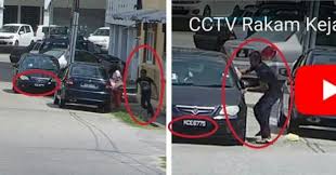 Untuk sebarang pertanyaan boleh hubungi kami melalui nombor hp di bawah. Cctv Rakam Kejadian Ragut Di Kota Bharu Suspek Akhirnya Berjaya Ditangkap Punca Kejadian Ragut Itu Amat Mengejutkan Merah Hati Cintaku