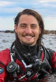 Student presentations at marine caves conference