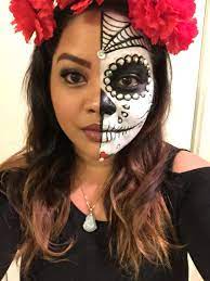 Day Of The Dead Makeup Half Face Dia De Los Muertos Halloween Makeup Diy Halloween Makeup Sugar Skull Halloween Makeup Looks Halloween Makeup Pretty