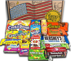 Heavenly Sweets American Candy And Chocolate Gift Box Classic Usa Tasty Treats Perfect Gift For Fathers Day Children Adults Birthday Christmas 19 Sweets 26 2x18 3x3 5cm Buy Online In United Arab Emirates