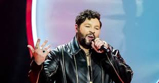 He is also the brother of renowned british singer and songwriter john. H5yqlpyilvjf0m