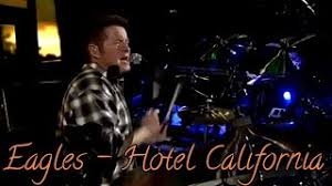 Hotel california 21 eagles 6:37128 kbps для гитары. Eagles Hotel California Lirik Dan Terjemah Indonesia Youtube