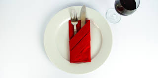 Diese einfache anleitung zum falten eines herzes aus servietten eignet sich besonders gut für papierservietten. Servietten Deko Bestecktasche Falten Einfache 9 Schritte Anleitung