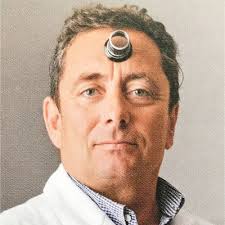 After more than three years of research and development, YOUHR finally  presents its first creation, the YOUHR ONE. Roland Gloor asked Jacqueline  Dimier to work with him