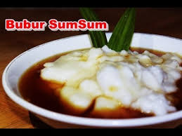 Bubur sumsum merupakan makanan sejenis bubur berwarna putih yang terbuat dari tepung beras yang disajikan bersama air gula merah. Cara Mudah Membuat Bubur Sumsum Enak Dan Lembut Ala Zasanah Youtube