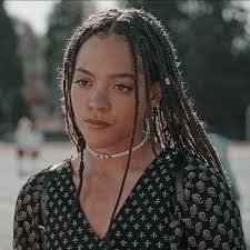 Tabitha Fay's Instagram, Twitter & Facebook