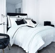 Couvre Lit Sublime Par Descamps Dessus De Lit Matelasse Draps De Luxe Parure De Lit