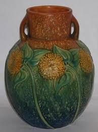 Sunflowers Have This In A Storage Box Sigh Kinda Like A Van Gogh Except In Ceramics Think Of Starry Night Pottery Antique Pottery Pottery Art