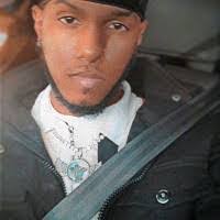 Darius Andrews's Instagram, Twitter & Facebook