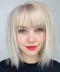 Even the greatest haircut in the world can get a little dull if you always wear it the same way. 25 Best Variations Of The Shoulder Length Bob In 2021