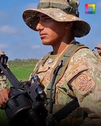 Un grupo de habitantes del distrito de Santa Rosa, en Loreto, izó la  bandera nacional en la isla Chinería como muestra de desaprobación ante el  reclamo de Colombia sobre este territorio. Las