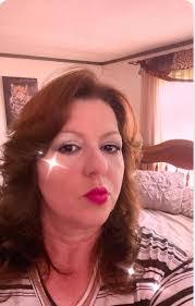 Ella Smallwood's Instagram, Twitter & Facebook