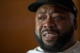 Robert Sheer's Instagram, Twitter & Facebook