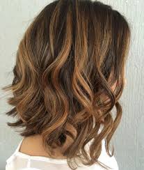 60 Looks With Caramel Highlights On Brown And Dark Brown Hair Hair Highlights Caramel Hair Balayage Hair