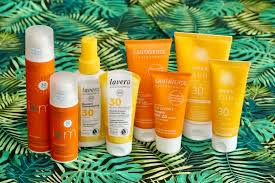 Wir alle wollen unsere haut im sommer bestmöglich vor der sonne schützen. Naturkosmetik Sonnencreme Im Test Tobias Kahrmann
