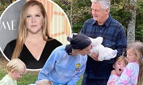 Select from premium amy schumer of the highest quality. Amy Schumer And Hilaria Baldwin Continue Playful Exchange After Body Shaming Controversy Daily Mail Online