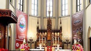Gereja katedral jakarta misa terbatas dan bertahap. Jadwal Misa Online Sabtu 6 2 Dan Minggu 7 2 Via Youtube Katedral Bandung Ada Jadwal Nanti Sore Tribun Jabar