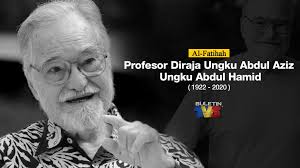 Pernah dianugerahkan gelaran profesor diraja ekonomi (pembangunan luar bandar) pada 17 jun 1978. Al Fatihah Ungku Aziz Meninggal Dunia Buletin Tv3
