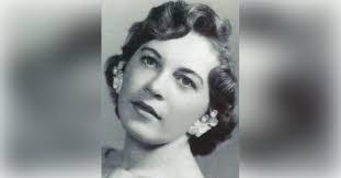 Patricia Hinkle's Instagram, Twitter & Facebook