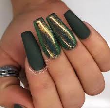 Whichever green nail polish colors you choose, it'll look bright on the nails. Trendy Nails Design Dark Green Ideas Green Nails Gold Nails Green Nail Art