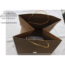 Anda punya hajatan seperti ulang tahun, aqiqah, tasyakuran, pernikahan paper bag ini sangat cocok untuk wadah nasi kotak, pembungkus souvenir. Tas Kantong Hajatan Kotak Nasi Kertas Paperbag Goodie Bag Paper Bag Nasi Kotak Box Nasi Shopee Indonesia