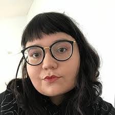 Amanda Benevides's Instagram, Twitter & Facebook