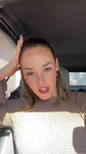 Emily Dehaven's Instagram, Twitter & Facebook