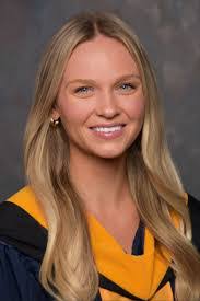 Rylie Collins's Instagram, Twitter & Facebook