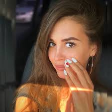 Анна заявила, что у нее случился инсульт. Buzova Anna Igorevna Biografiya Novosti Foto Data Rozhdeniya Press Dose Personalii Globalmsk Ru
