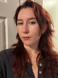 Sarah Fallis's Instagram, Twitter & Facebook