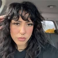 Diana Colunga's Instagram, Twitter & Facebook