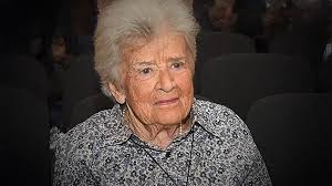 ΑΘΗΝΑ ΜΑΡΤΙΝΟΥ (+) 11/10/2024 Η μάνα του Ευεργέτη μας Θανάση είναι και δική  μας μάνα! Ο θεός να σε αναπαύσει γιαγιά Νουνού ! Σ ευχαριστούμε για όσα  έδωσες στην Ελλάδα! «Στις φλέβες