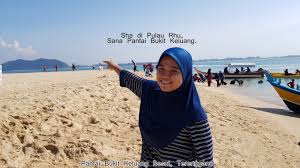 Kebanyakan pantai di terengganu memang tak selamat nak mandi sebab ombak yang kuat. Senarai 8 Tempat Menarik Di Besut Terengganu Yang Patut Dilawati
