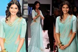 Bollywood replica sarees online shopping. 10 Bollywood Actresses Who Look Their Best In Sarees Ibtimes India